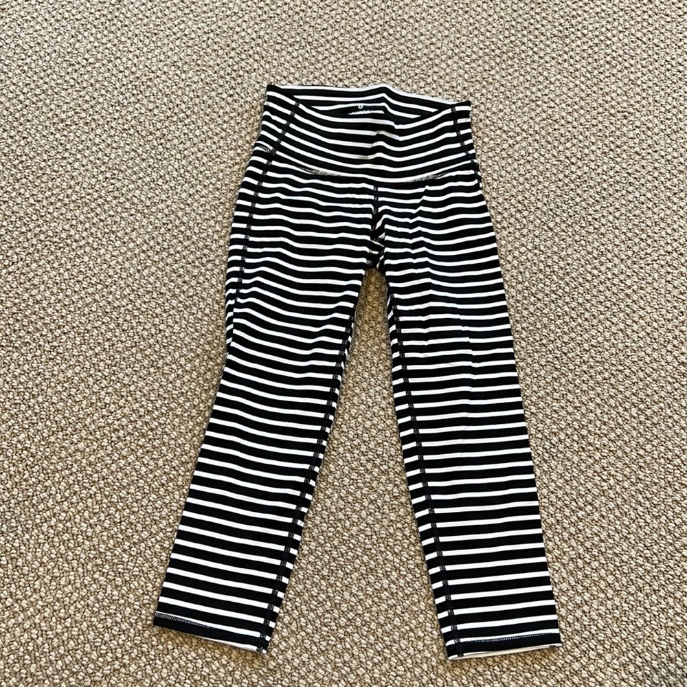 Athleta capris.